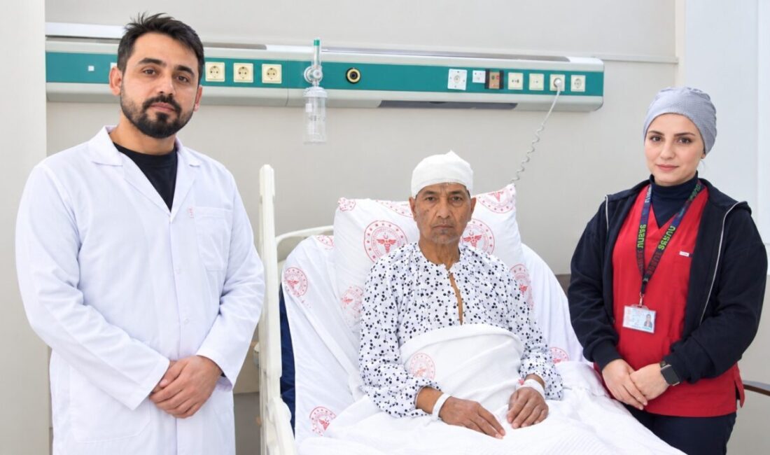 Şanlıurfa'da şiddetli baş ağrısı şikayetiyle hastaneye başvuran multipl miyelom hastası