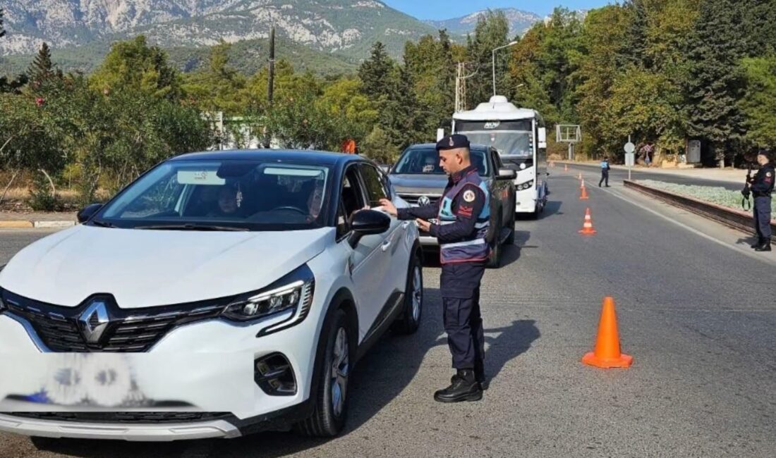 İçişleri Bakanlığı, yargı mercilerince haklarında kesinleşmiş hapis cezası veya yakalama