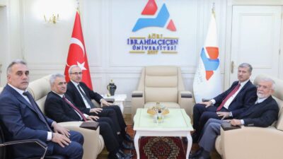 Ağrı İbrahim Çeçen Üniversitesi (AİÇÜ) Rektörü Prof. Dr. İlhami Gülçin;