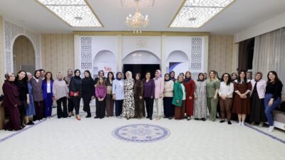 Ana Sayfa › Aile › AİÇÜ Bilim Kafe buluşmasında kadınların