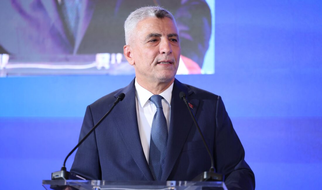 Ticaret Bakanı Ömer Bolat, Brüksel’de düzenlenen Türkiye-AB İş Zirvesi kapsamında