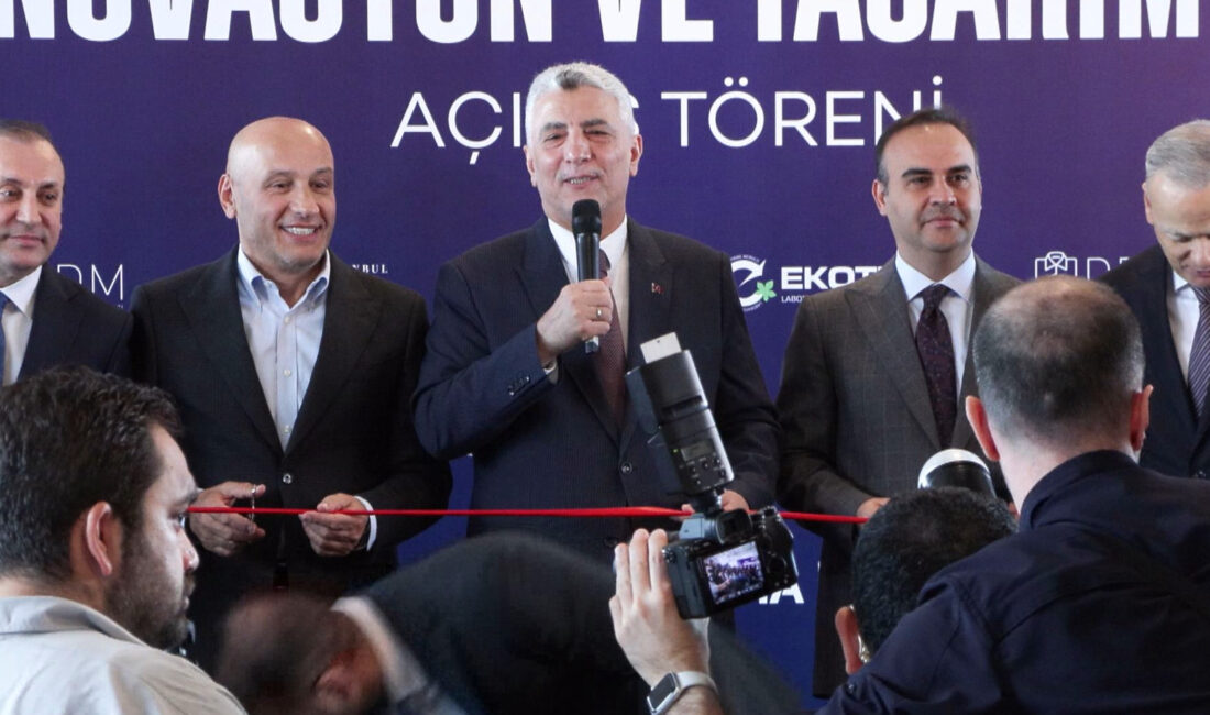 Ticaret Bakanı Ömer Bolat, İstanbul Hazır Giyim ve Konfeksiyon İhracatçıları