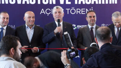 Ticaret Bakanı Ömer Bolat, İstanbul Hazır Giyim ve Konfeksiyon İhracatçıları