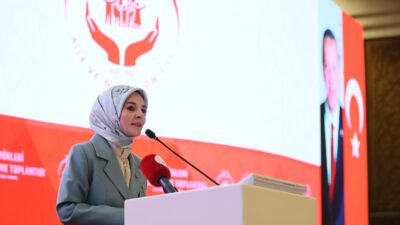 Aile ve Sosyal Hizmetler Bakanı Mahinur Özdemir Göktaş, bakanlığa bağlı