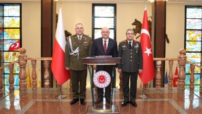 Milli Savunma Bakanı Yaşar Güler, resmi temaslarda bulunmak üzere başkente