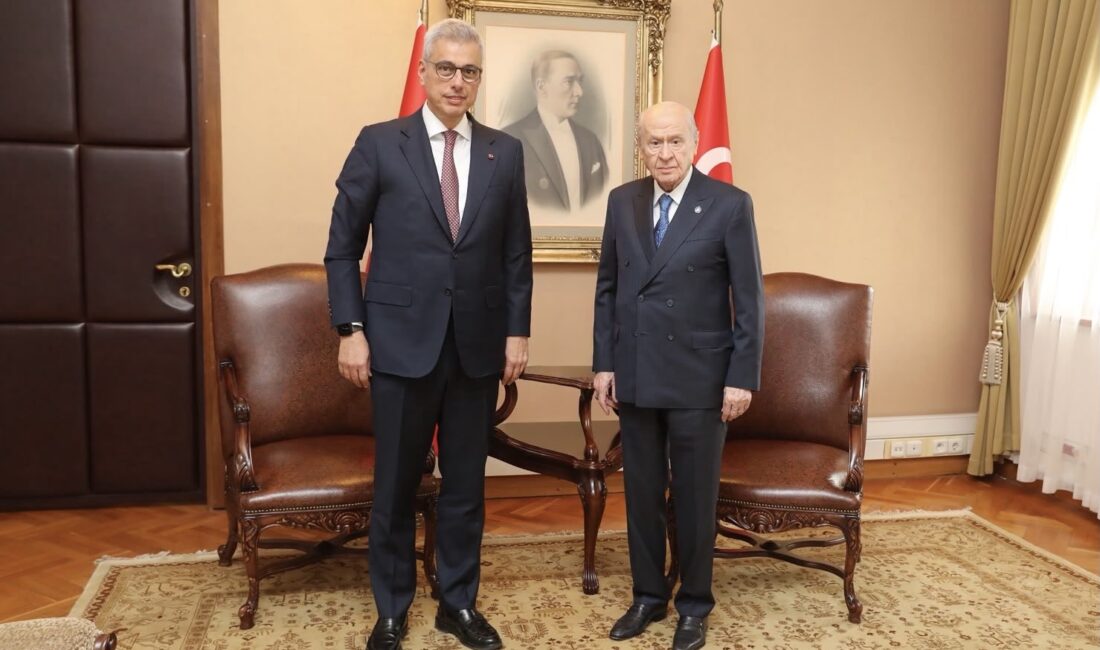 Sağlık Bakanı Kemal Memişoğlu, Milliyetçi Hareket Partisi (MHP) Genel Başkanı