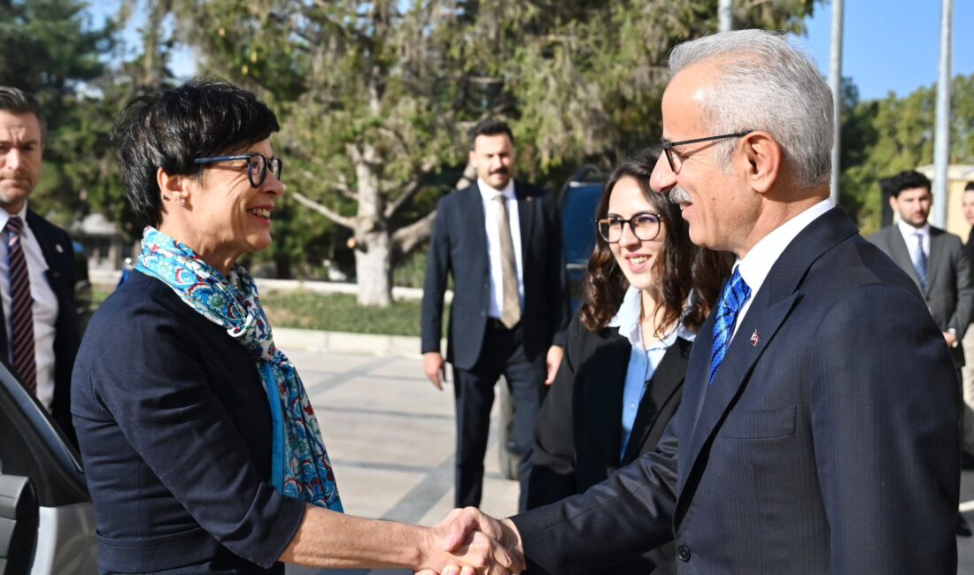 Ulaştırma ve Altyapı Bakanı Abdulkadir Uraloğlu, Avrupa Birliği (AB) Genişlemeden