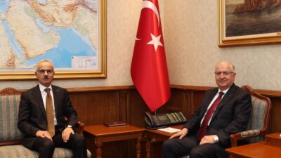 Ulaştırma ve Altyapı Bakanı Abdulkadir Uraloğlu, Milli Savunma Bakanı Yaşar