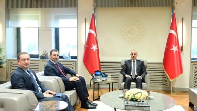 Ulaştırma ve Altyapı Bakanı Abdulkadir Uraloğlu, ROKETSAN Genel Müdürü Murat