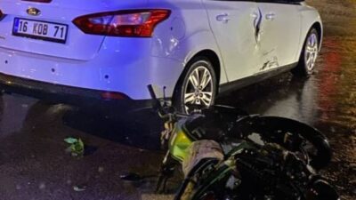 BURSA / TEKHA Bursa’nın İnegöl ilçesinde otomobille çarpıştıktan sonra devrilen