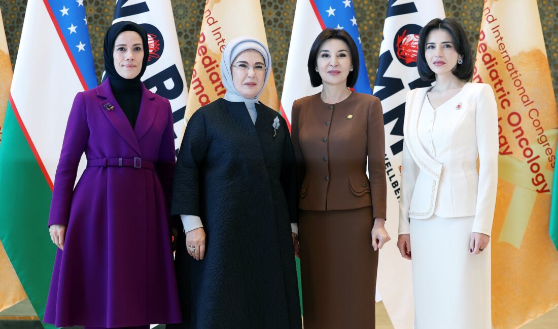 Cumhurbaşkanı Recep Tayyip Erdoğan’ın eşi Emine Erdoğan, Özbekistan’ın Semerkant kentinde