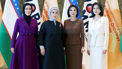 Cumhurbaşkanı Recep Tayyip Erdoğan’ın eşi Emine Erdoğan, Özbekistan’ın Semerkant kentinde