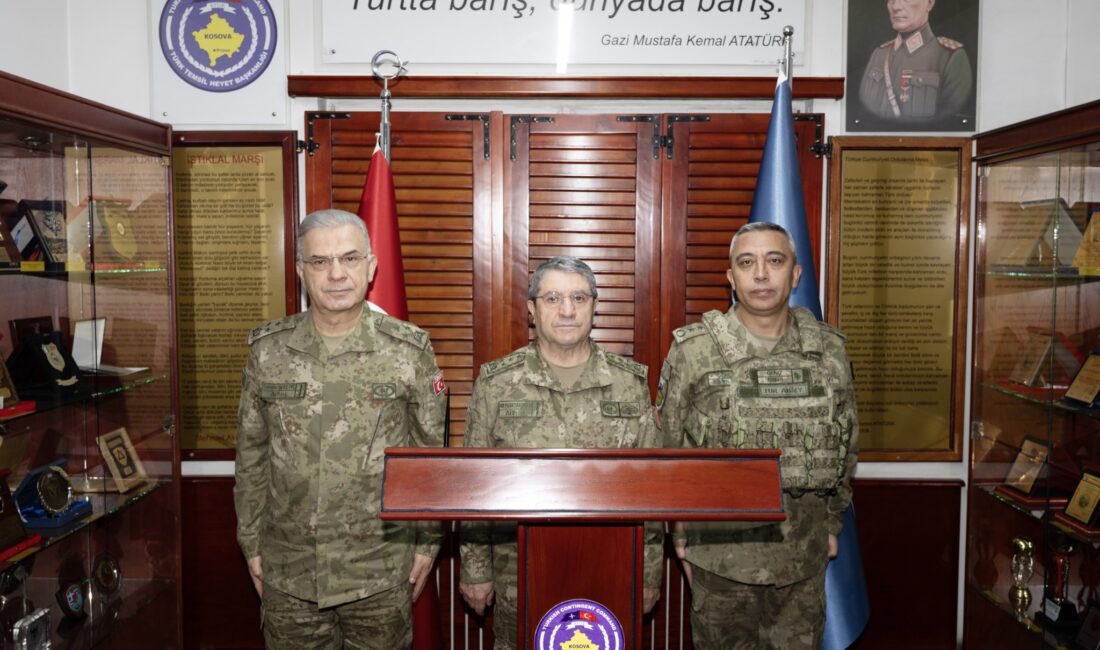 Genelkurmay Başkanı Orgeneral Selçuk Bayraktaroğlu, NATO Kosova Gücü (KFOR) Komutanlığı