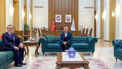 Gaziantep Bölge İdare Mahkemesi Başkanı Salim Civan, Gaziantep Valisi Kemal