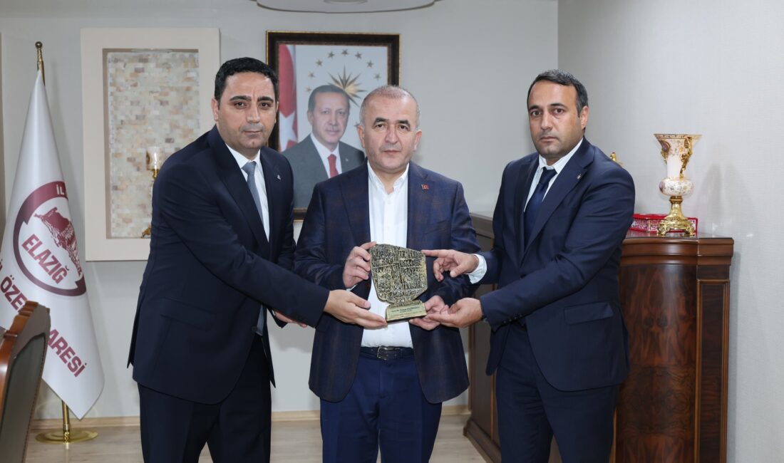 Elazığ Valisi Dr. Numan Hatipoğlu başkanlığında, kentte düzenlenen Turizm Çalıştayı