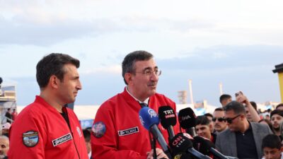 Şanlıurfa’da düzenlenen TEKNOFEST Güneydoğu organizasyonunun kapanış merasimine katılan Cumhurbaşkanı Yardımcısı