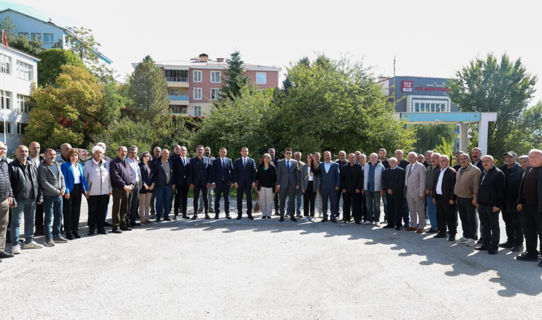 TUNCELİ / TEKHA Tunceli Valisi Şefik Aygöl, 19 Ekim Muhtarlar