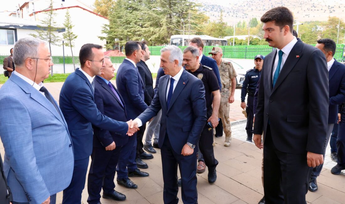 KAHRAMANMARAŞ / TEKHA Kahramanmaraş Valisi Mükerrem Ünlüer, beraberindeki heyetle Nurhak