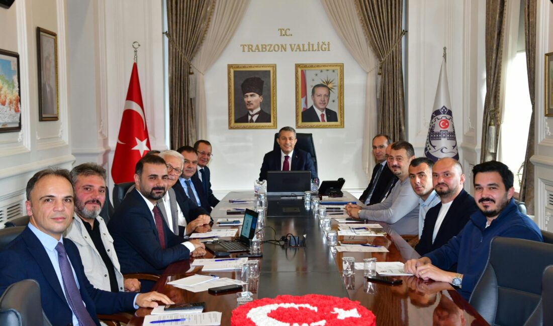 Beşikdüzü Organize Sanayi Bölgesi (OSB) Müteşebbis Heyet Toplantısı, heyet üyelerinin