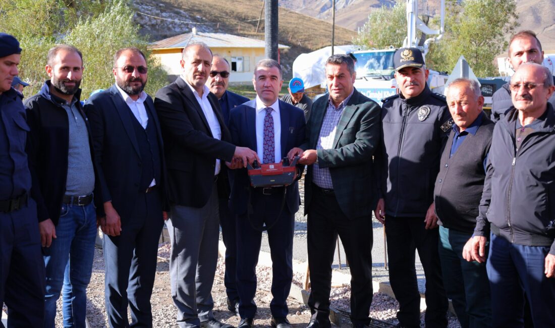 Bayburt Valisi Mustafa Eldivan, merkeze bağlı Ortaçimağıl Köyü’nde inşasına başlanan
