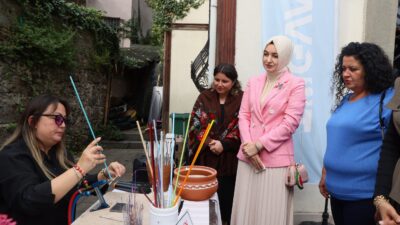 Giresun’da kadın üreticilerin el emeği göz nuru eserlerini sergilediği “Yakamoz