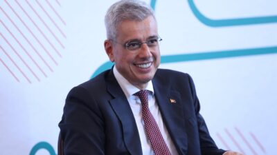 Sağlık Bakanı Kemal Memişoğlu, Fatih’te yer alan Bezmialem Vakıf Üniversitesi