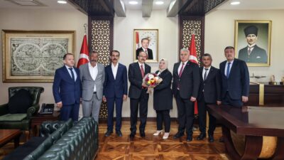 SİİRT / TEKHA Siirt Valisi ve Belediye Başkan Vekili Dr.