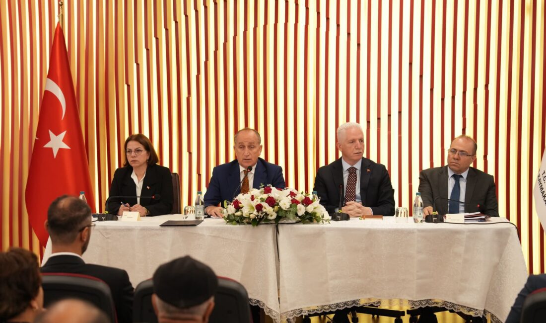 Maltepe Cevizli Mahallesi’nde yaşanan bina çökmesi sonrasında yürütülen çalışmalar hız