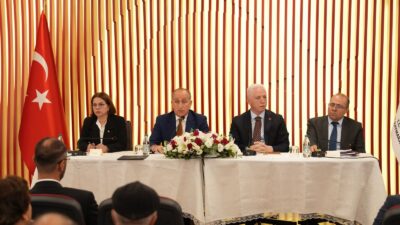 Maltepe Cevizli Mahallesi’nde yaşanan bina çökmesi sonrasında yürütülen çalışmalar hız