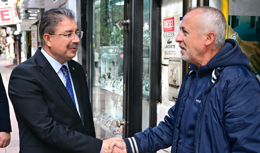 Eskişehir Valisi Dr. Erdinç Yılmaz, kentin işlek noktalarından İsmet İnönü-1