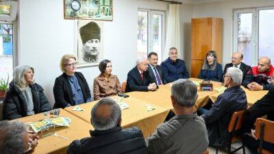 Kırklareli Valisi Uğur Turan, eşi Nihal Turan ile birlikte 19