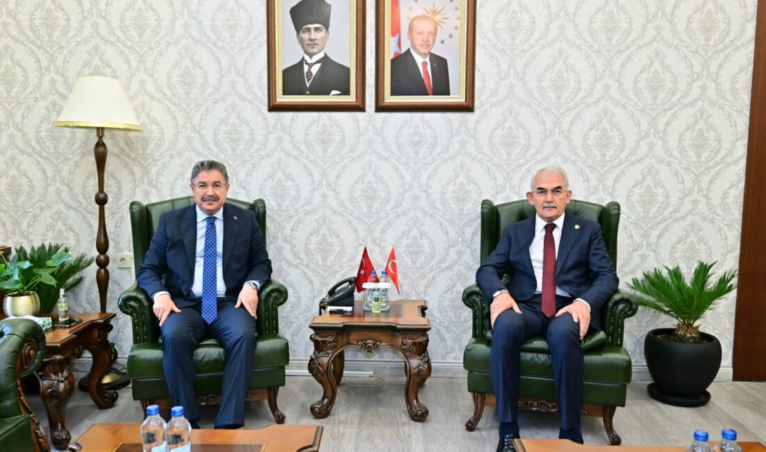 Orman Genel Müdürü Bekir Karacabey, Eskişehir Orman Bölge Müdürü Rifat