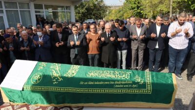 Kırklareli Valisi Uğur Turan, yaşamını yitiren Vize ilçesine bağlı Sofular