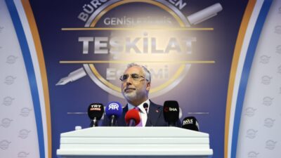 Çalışma ve Sosyal Güvenlik Bakanı Vedat Işıkhan, Büro Memur-Sen tarafından