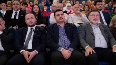 AK Parti Genel Sekreteri ve İzmir Milletvekili Eyyüp Kadir İnan,