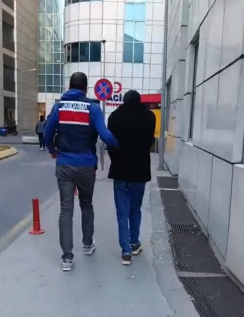 İstanbul İl Jandarma Komutanlığı ekipleri, silahlı terör örgütü DEAŞ bünyesinde