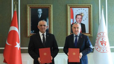Gençlik ve Spor Bakanı Osman Aşkın Bak ile Kuzey Kıbrıs