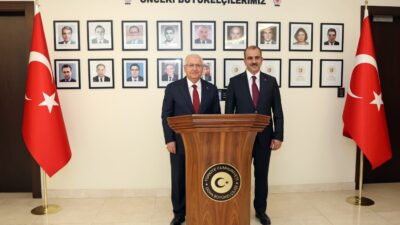 Milli Savunma Bakanı Yaşar Güler, resmi ziyaret için bulunduğu Katar’da