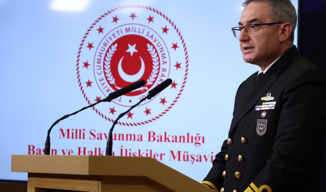 Milli Savunma Bakanlığı Basın ve Halkla İlişkiler Müşaviri Tuğamiral Zeki