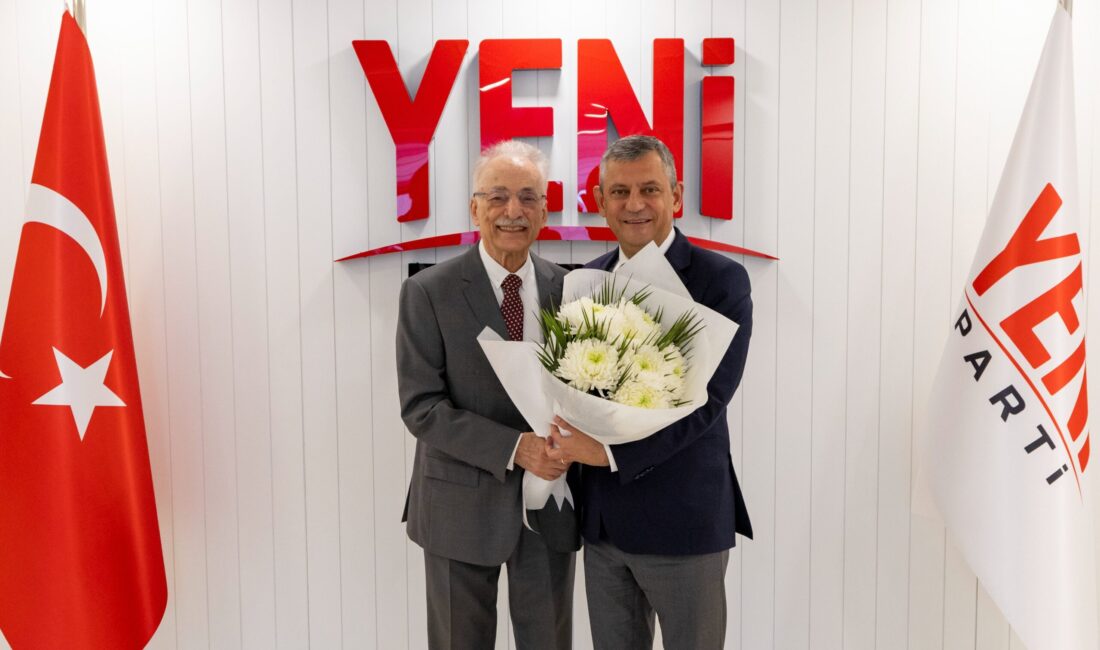 Eski Başbakan Yardımcısı ve Sosyaldemokrat Halkçı Parti’nin (SHP) eski Genel