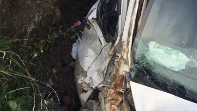 Ordu’nun Ünye ilçesinde sabah saatlerinde meydana gelen trafik kazasında, virajı