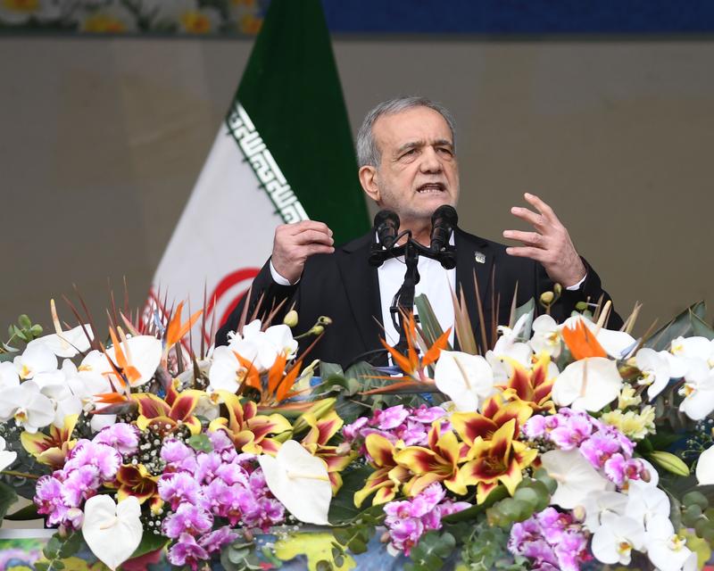 İran Cumhurbaşkanı Mesud Pezeşkiyan, bölgesel diplomasi faaliyetlerinin yalnızca toplantı düzenlemekle