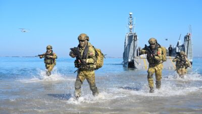 Türk Silahlı Kuvvetleri’nin amiral gemisi TCG Anadolu, NATO bünyesinde düzenlenen