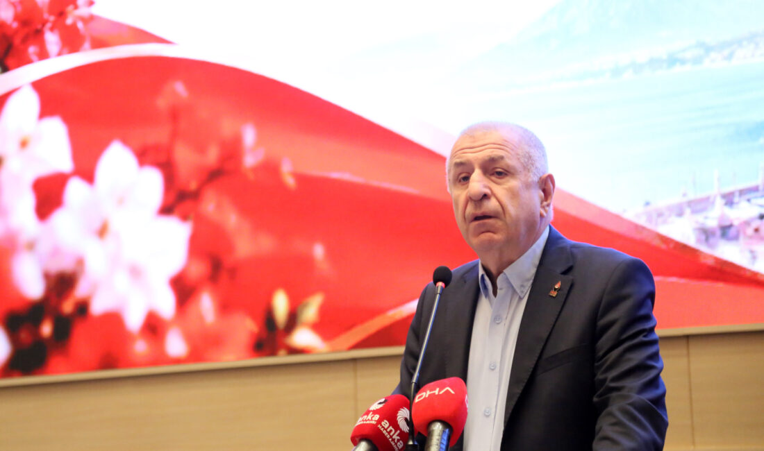 Zafer Partisi Genel Başkanı Ümit Özdağ, partisinin Antalya İl Başkanlığı
