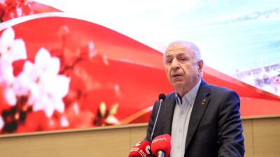 Zafer Partisi Genel Başkanı Ümit Özdağ, partisinin Antalya İl Başkanlığı