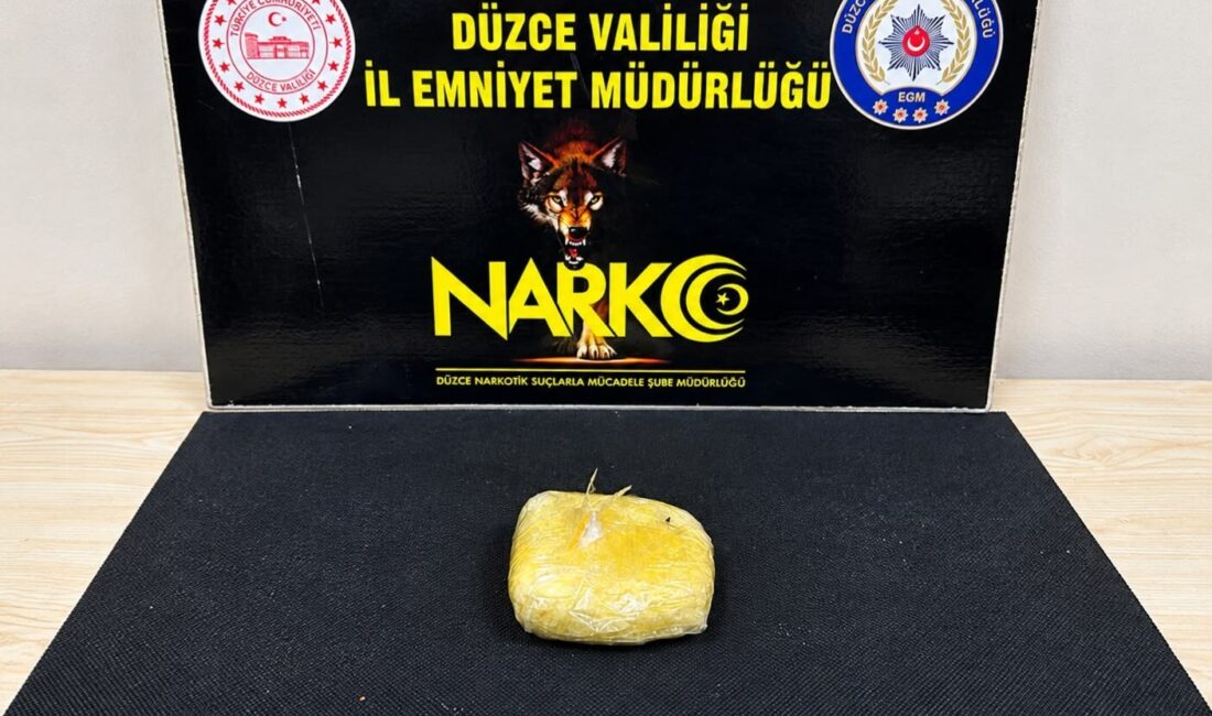 Düzce’de gerçekleştirilen narkotik operasyonunda, batı illerinden doğu illerine seyir halindeki