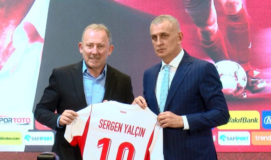 A Milli Futbol Takımı’nın yeni teknik direktörü Sergen Yalçın, düzenlenen