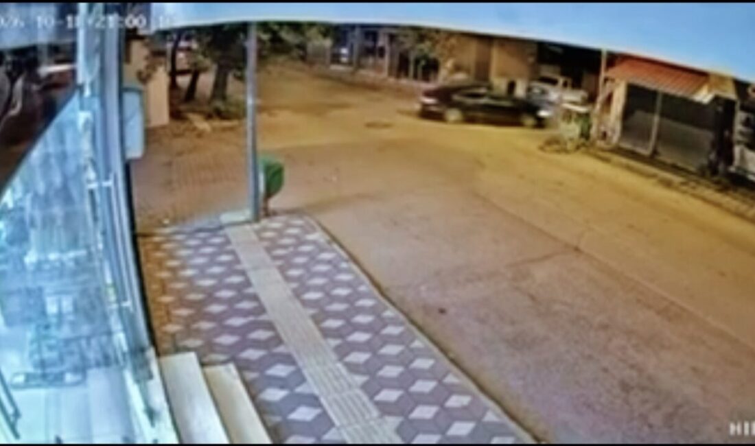 Adıyaman’ın Kahta ilçesinde otomobil ile motosikletin çarpışması sonucu 1’i ağır