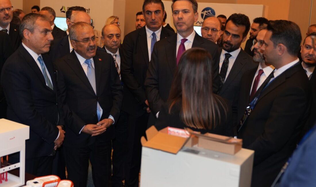 Ankara'da düzenlenen IV. Ar-Ge Yaygınlaştırma Zirvesi'nde, 46 proje arasından birinci