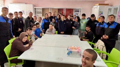 Amasya İl Emniyet Müdürlüğü ekipleri, özel gereksinimli 15 öğrenci için